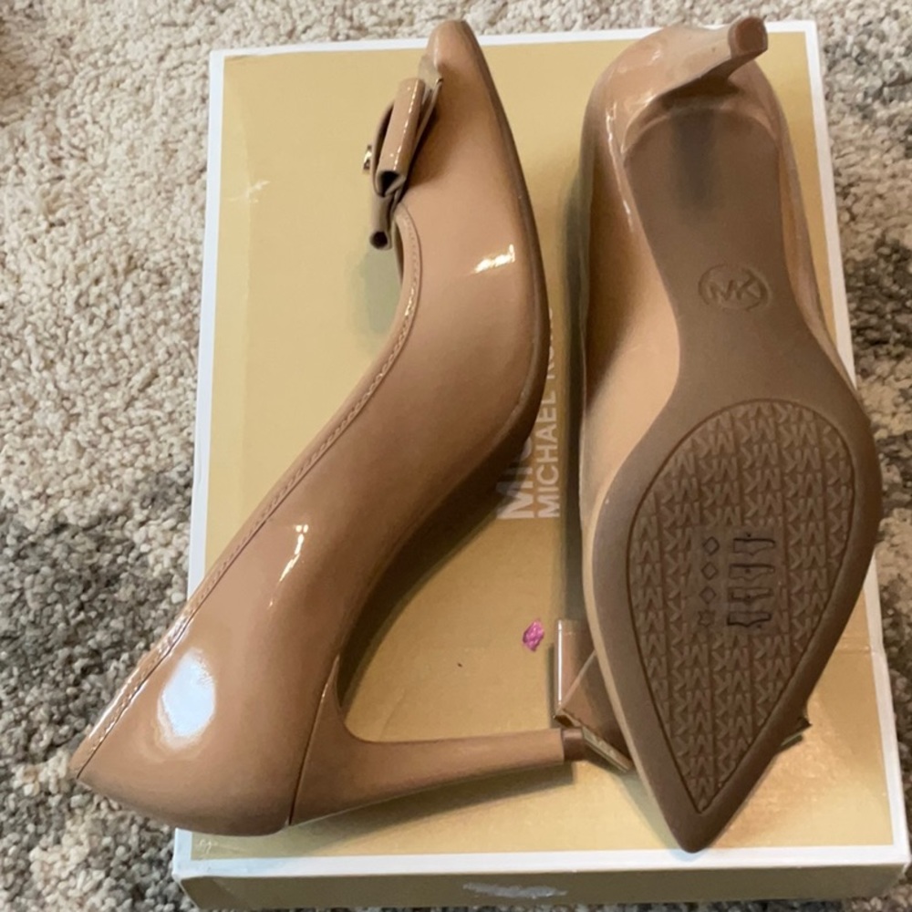 Michael Kors Nude Heels - Picture 6 of 8